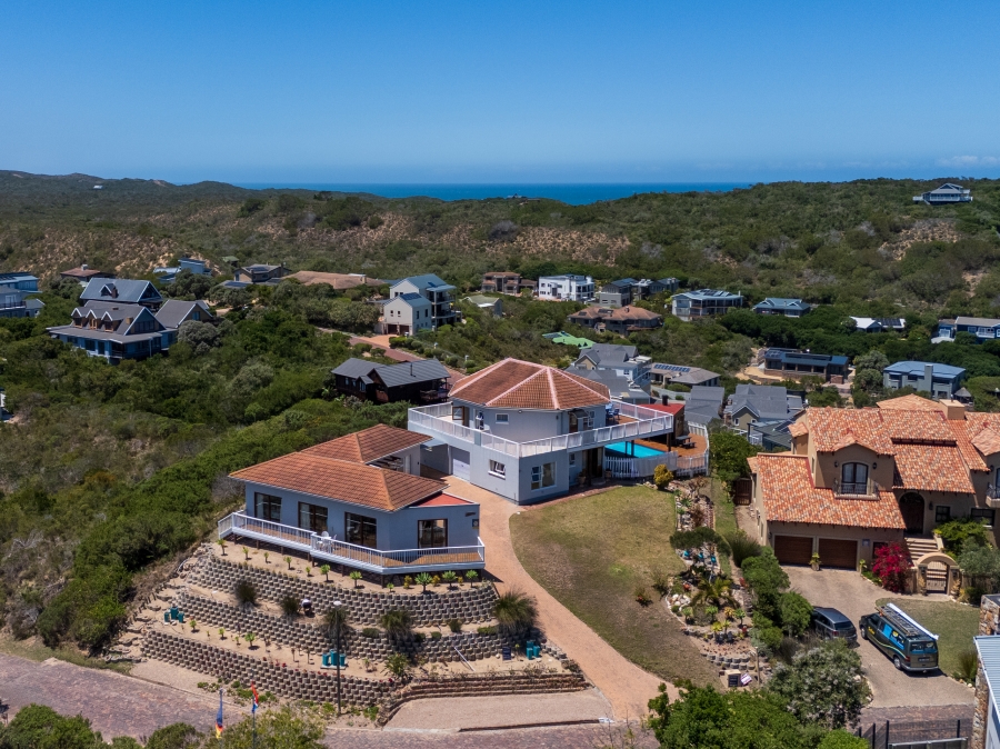 6 Bedroom Property for Sale in Cola Beach Western Cape